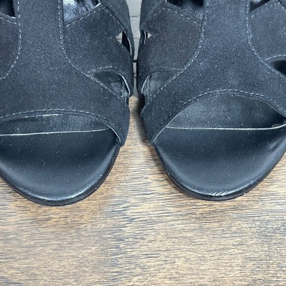 CALVIN KLEIN Kiani Peep Toe Suede Heels Black Sz 8 EUC - Picture 2 of 8